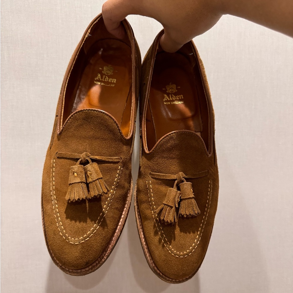 COPY - ALDEN TASSEL LOAFER IN SUEDE SNUFF